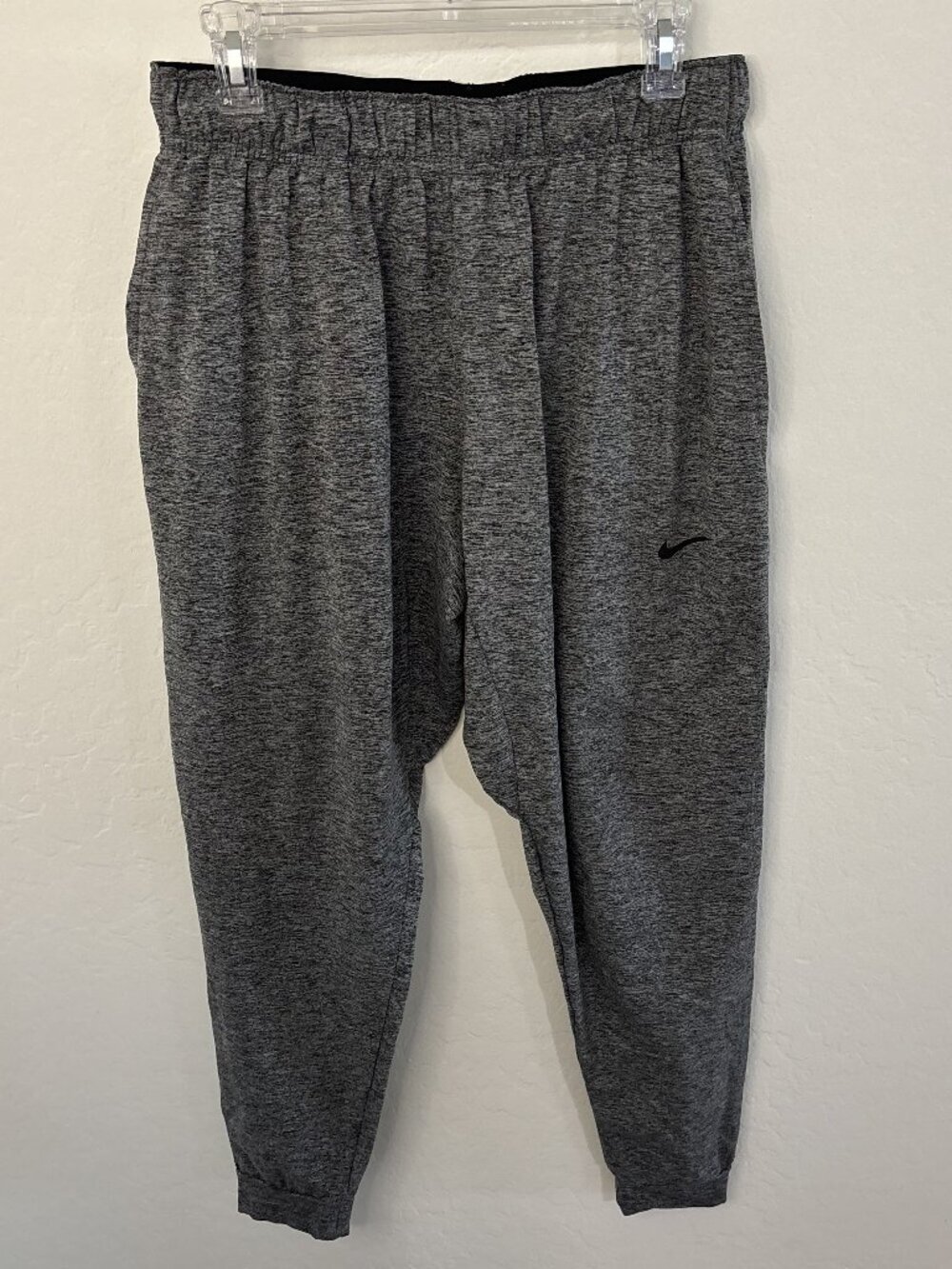 Nike Yoga Dri-Fit Gray Heathered Jogger Pants | Size L